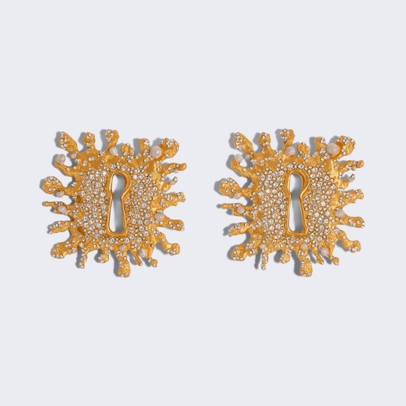 New schiaparelli inspired Key Hole Earrings - Picture 2 of 6